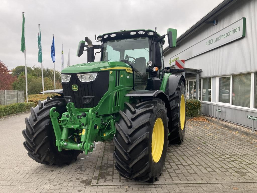 Tractor John Deere 6R250: foto 14 Tractor John Deere 6R250: foto 14