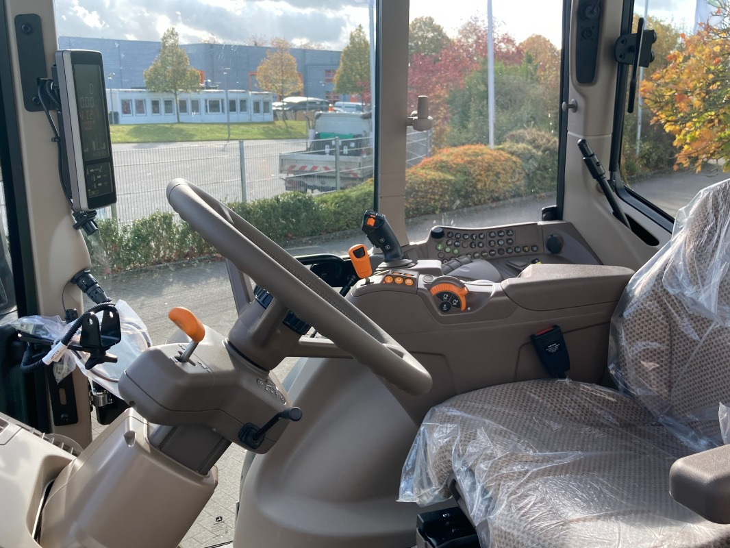 John Deere TRAKTOR 6120M MIT KABINE - Tractor: foto 4 John Deere TRAKTOR 6120M MIT KABINE - Tractor: foto 4