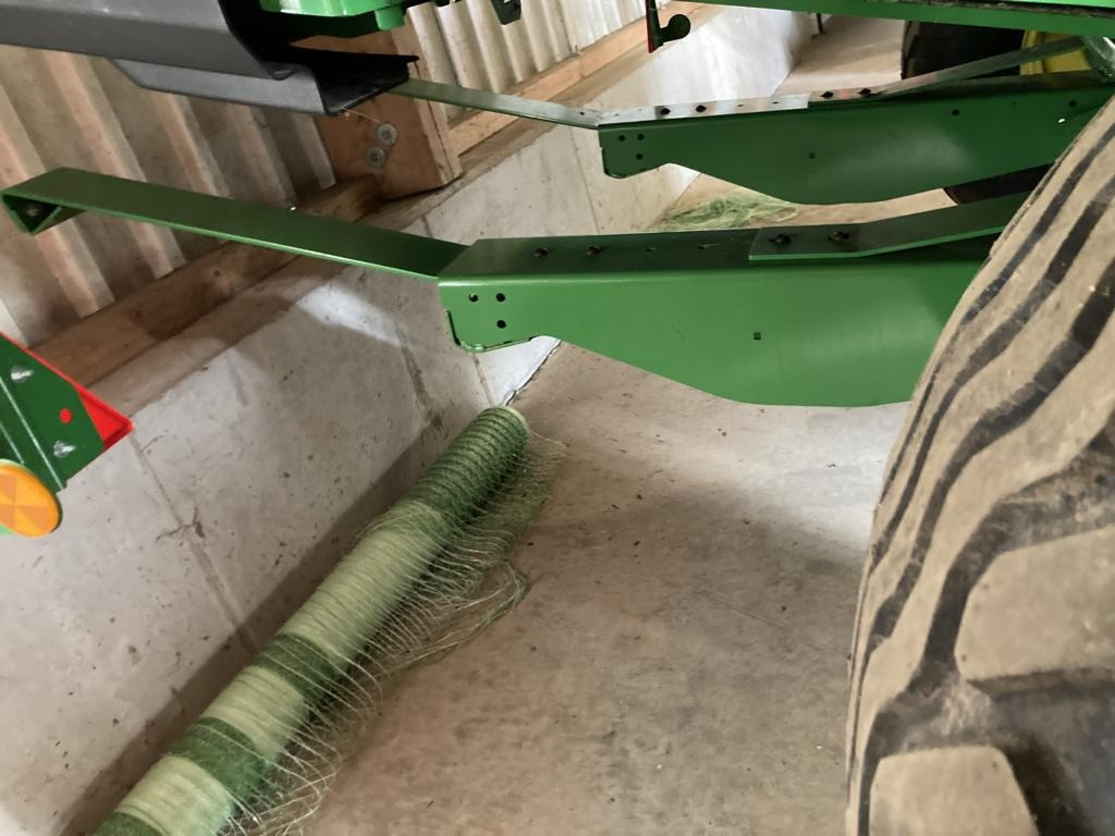 John Deere V461M - Encintadora de pacas: foto 2 John Deere V461M - Encintadora de pacas: foto 2