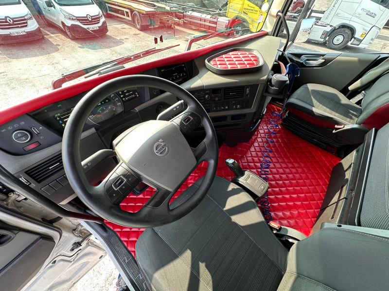 Cabeza tractora Volvo FH: foto 8