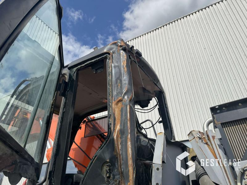 Excavadora de cadenas Hitachi ZX180LC-5B: foto 18