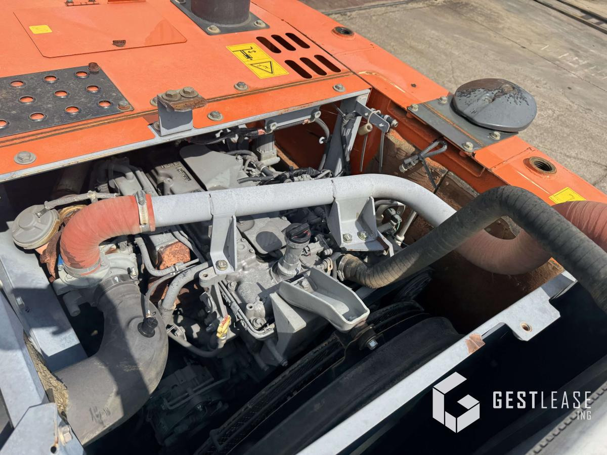 Excavadora de cadenas Hitachi ZX180LC-5B: foto 19