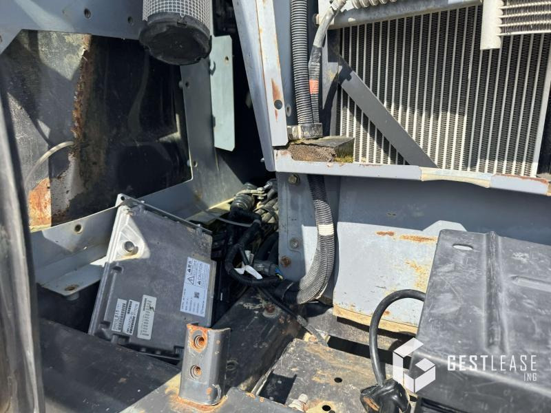 Excavadora de cadenas Hitachi ZX180LC-5B: foto 14