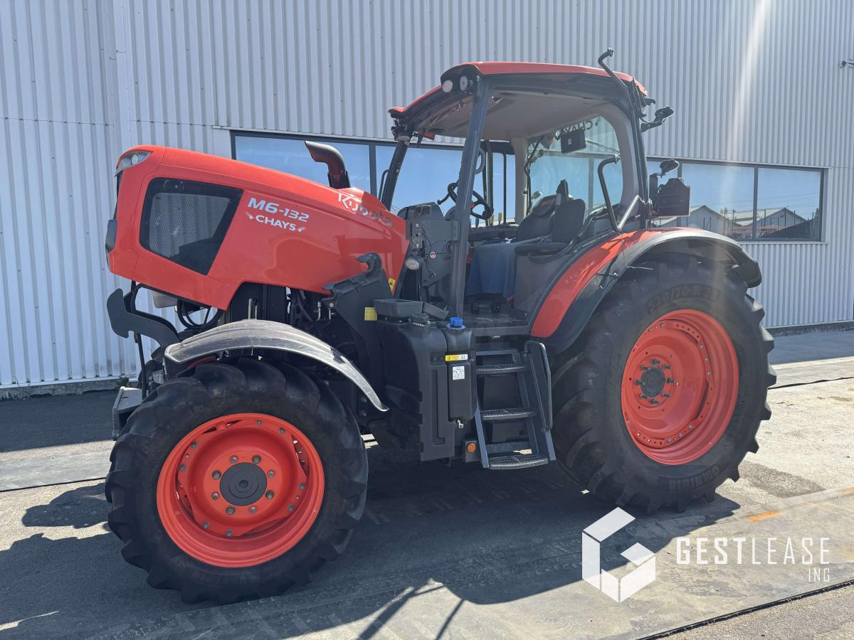 Kubota M6-132 - Tractor: foto 1 Kubota M6-132 - Tractor: foto 1