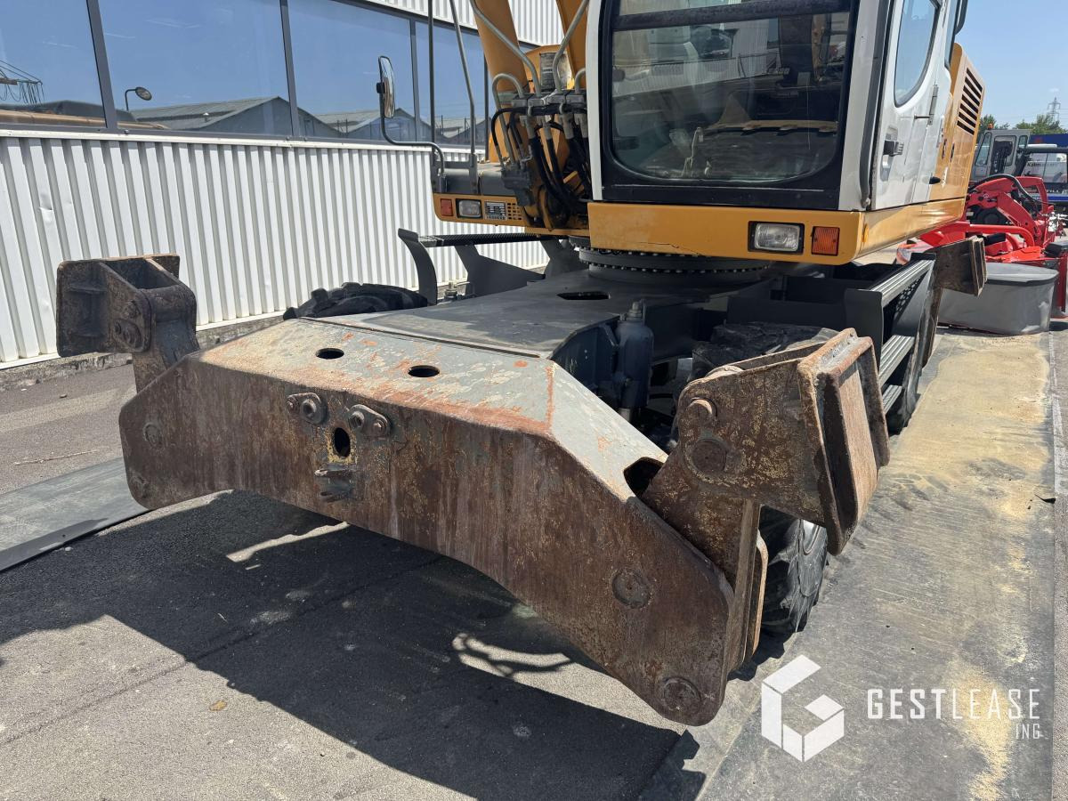 Leasing de Liebherr A 914 C Litronic Liebherr A 914 C Litronic: foto 11