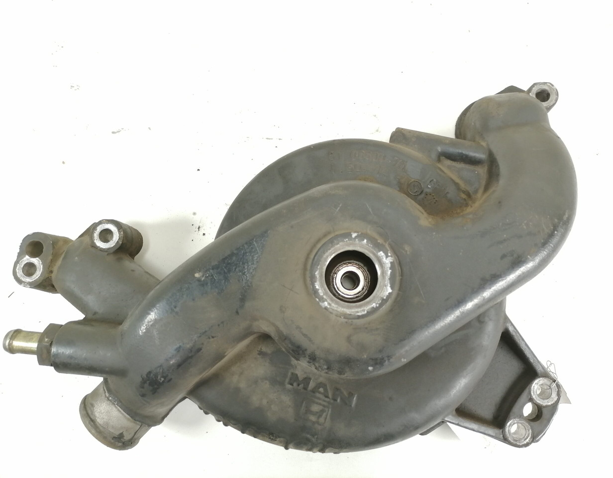 MAN Cooling pump 51065007065 - Bomba de refrigerante para Camión: foto 4 MAN Cooling pump 51065007065 - Bomba de refrigerante para Camión: foto 4