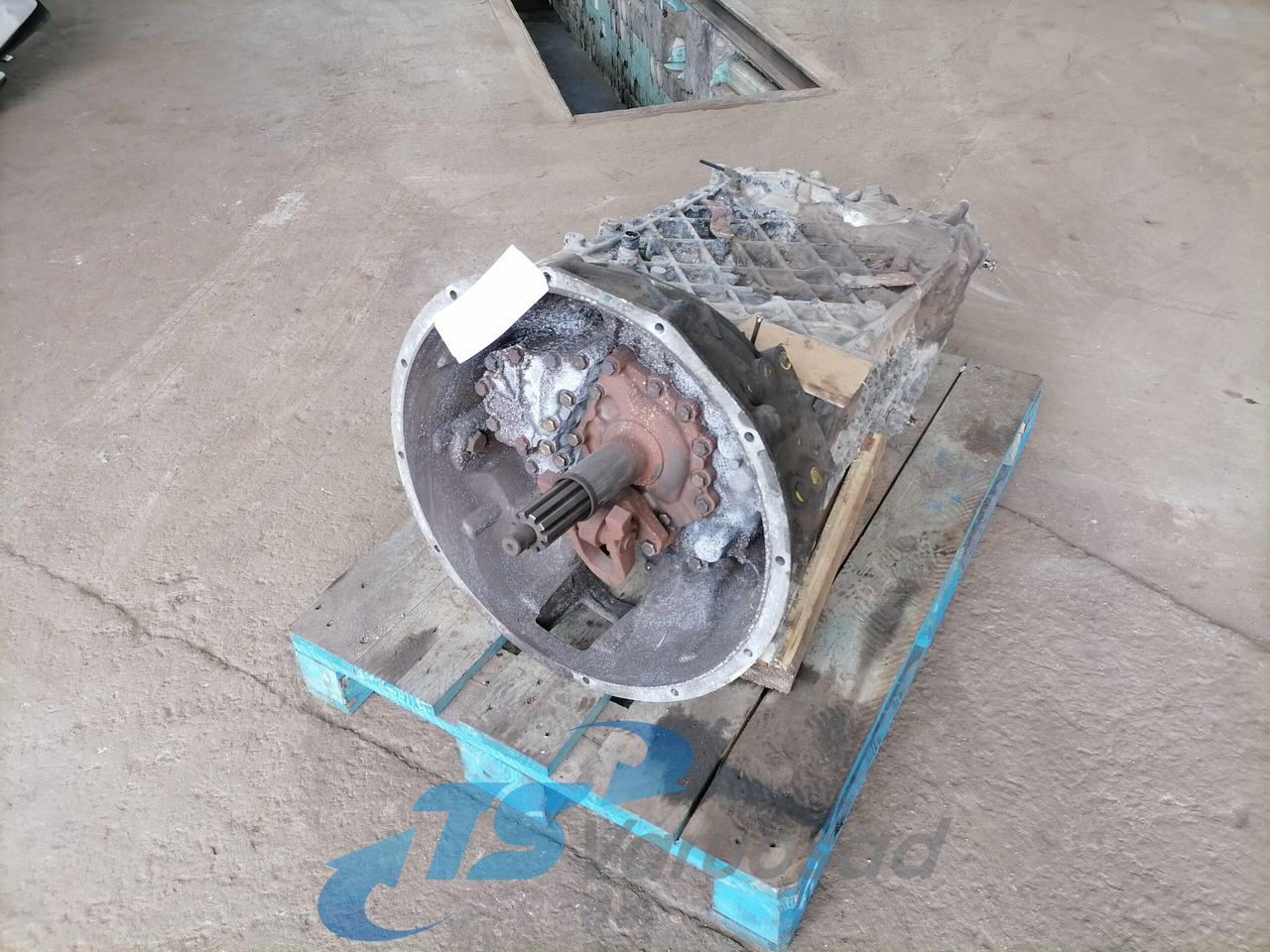 MAN Gearbox 81320046016 - Caja de cambios y piezas para Camión: foto 1 MAN Gearbox 81320046016 - Caja de cambios y piezas para Camión: foto 1