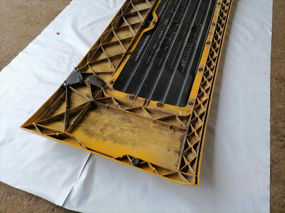 MAN Grille panel 81611100042 - Parrilla para Camión: foto 3 MAN Grille panel 81611100042 - Parrilla para Camión: foto 3