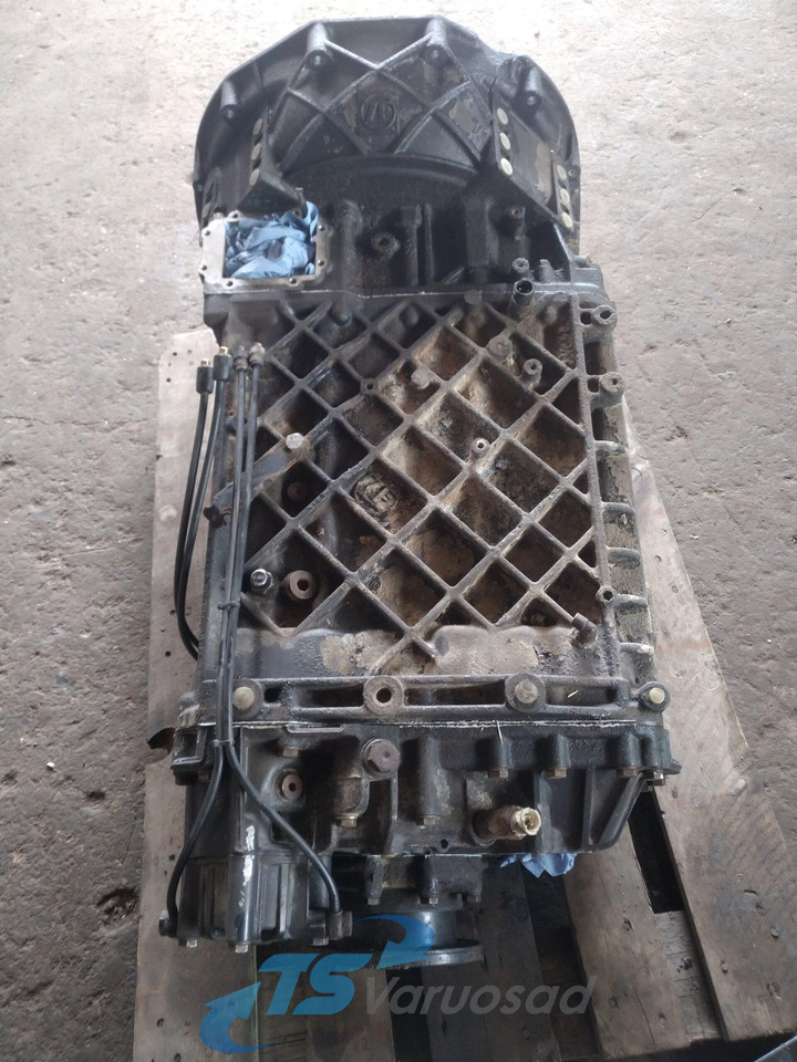 MAN Käigukast 16S-1920TD ( remonditud ) 16S2220TD - Caja de cambios y piezas para Camión: foto 2 MAN Käigukast 16S-1920TD ( remonditud ) 16S2220TD - Caja de cambios y piezas para Camión: foto 2