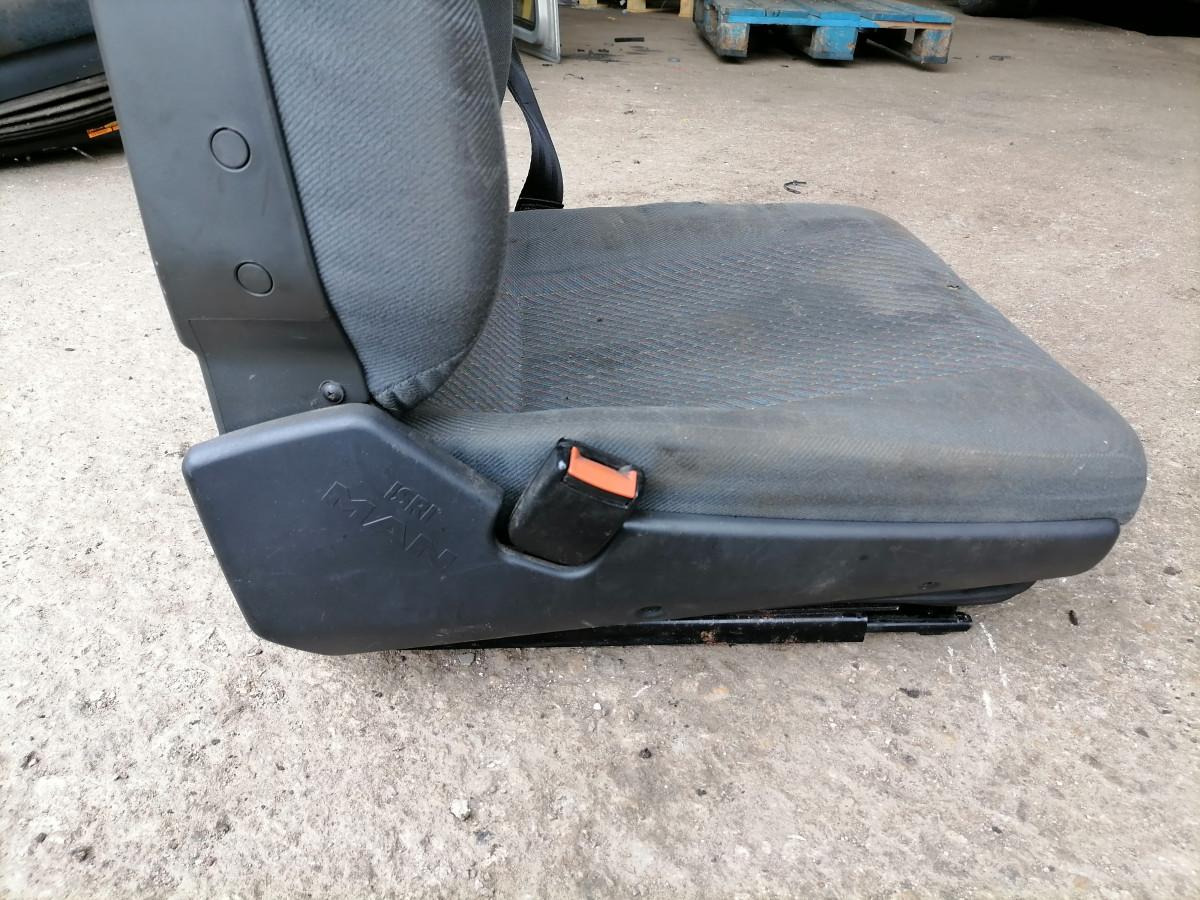 MAN Man juhiiste 81623016895 - Asiento para Camión: foto 4 MAN Man juhiiste 81623016895 - Asiento para Camión: foto 4