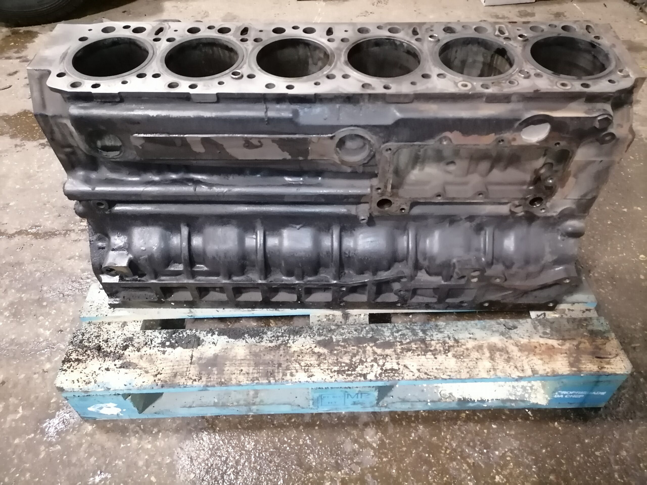 MAN Mootoriplokk MAN D2876 51011013340 - Motor y piezas para Camión: foto 3 MAN Mootoriplokk MAN D2876 51011013340 - Motor y piezas para Camión: foto 3