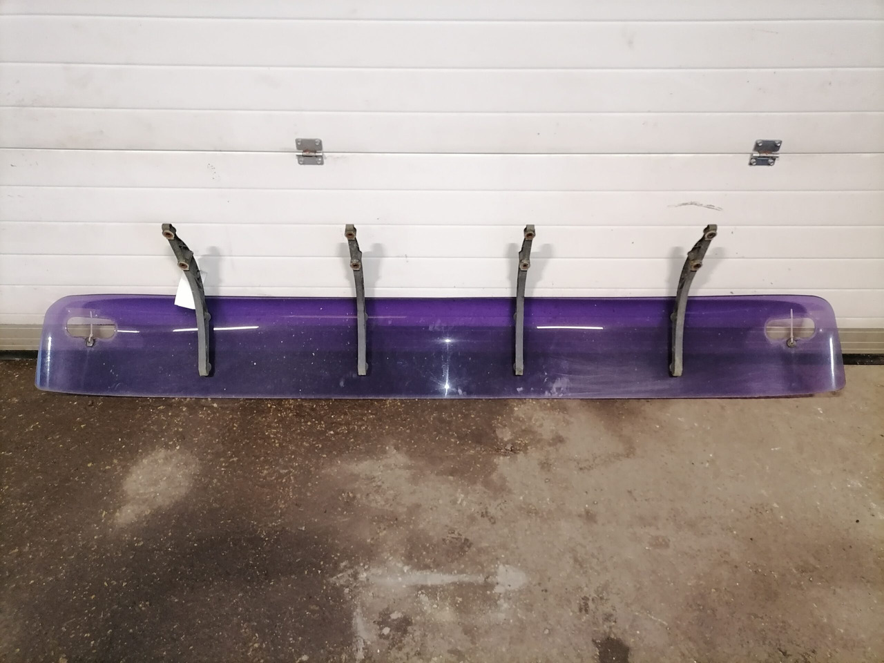 MAN Sun visor 81637010032 - Carrocería y exterior para Camión: foto 5 MAN Sun visor 81637010032 - Carrocería y exterior para Camión: foto 5