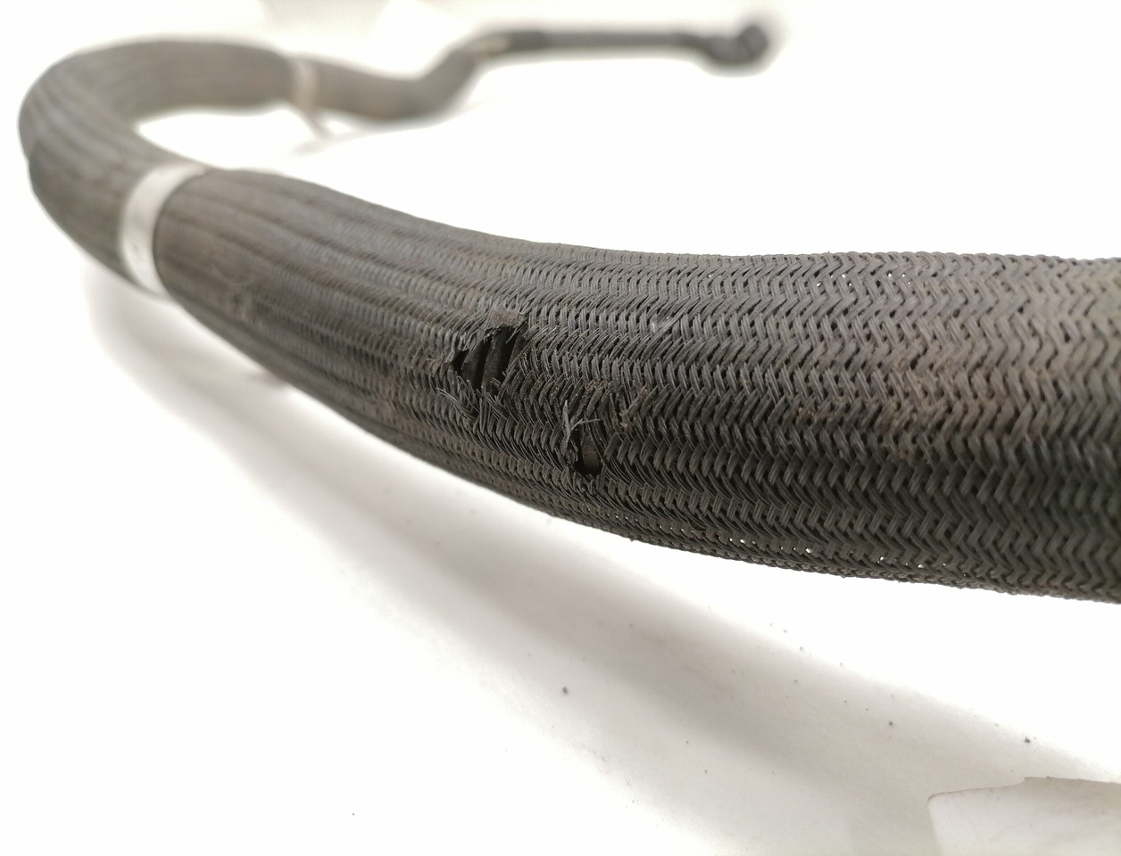 Mercedes-Benz Oil pipe A9605284009 - Motor y piezas para Camión: foto 4 Mercedes-Benz Oil pipe A9605284009 - Motor y piezas para Camión: foto 4