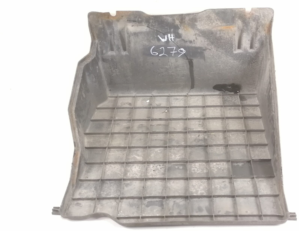 Scania Battery cover 1362693 - Acumulador para Camión: foto 2 Scania Battery cover 1362693 - Acumulador para Camión: foto 2