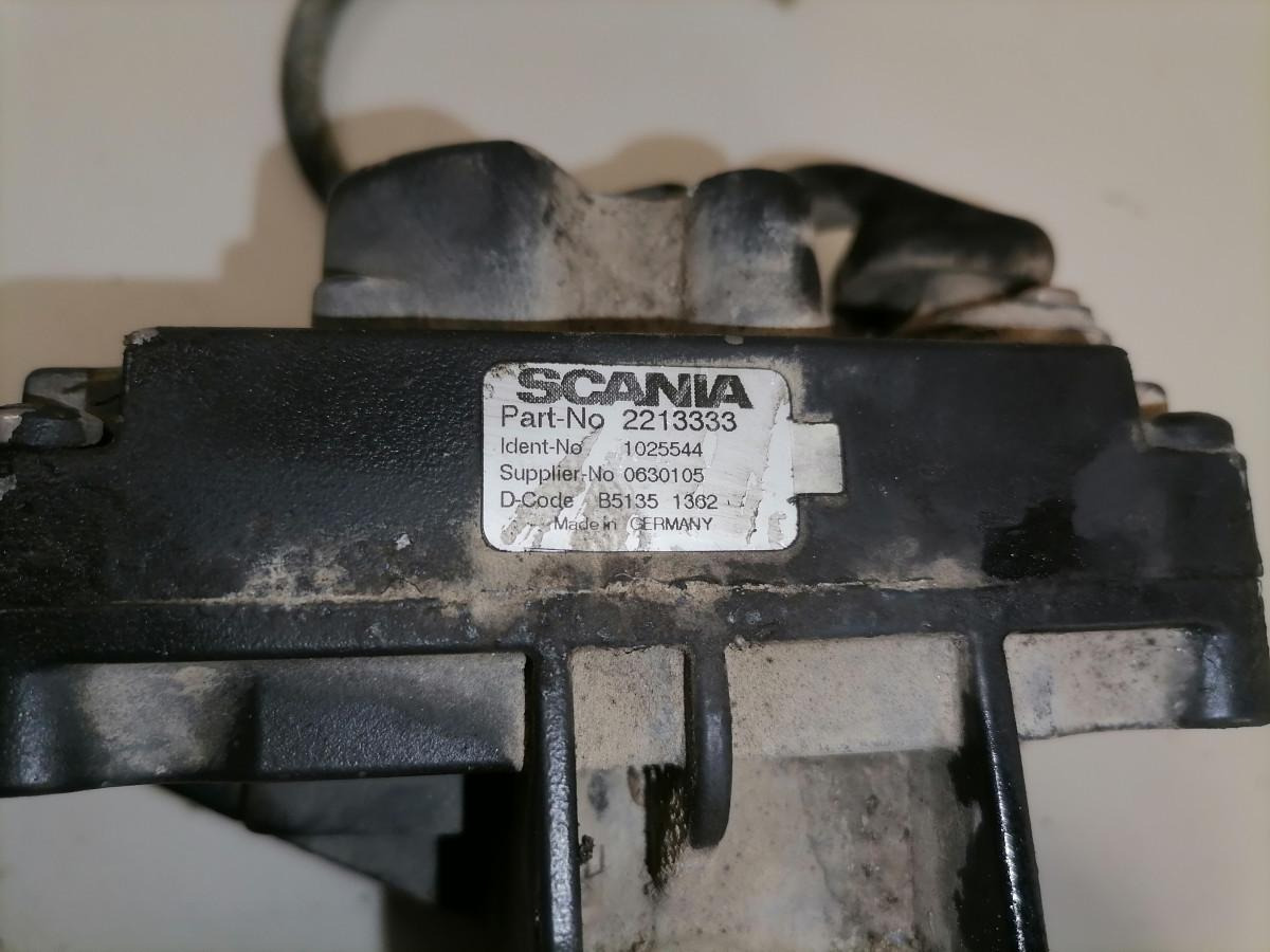 Scania Electric throttle 2213333 - Colector de admisión para Camión: foto 4 Scania Electric throttle 2213333 - Colector de admisión para Camión: foto 4