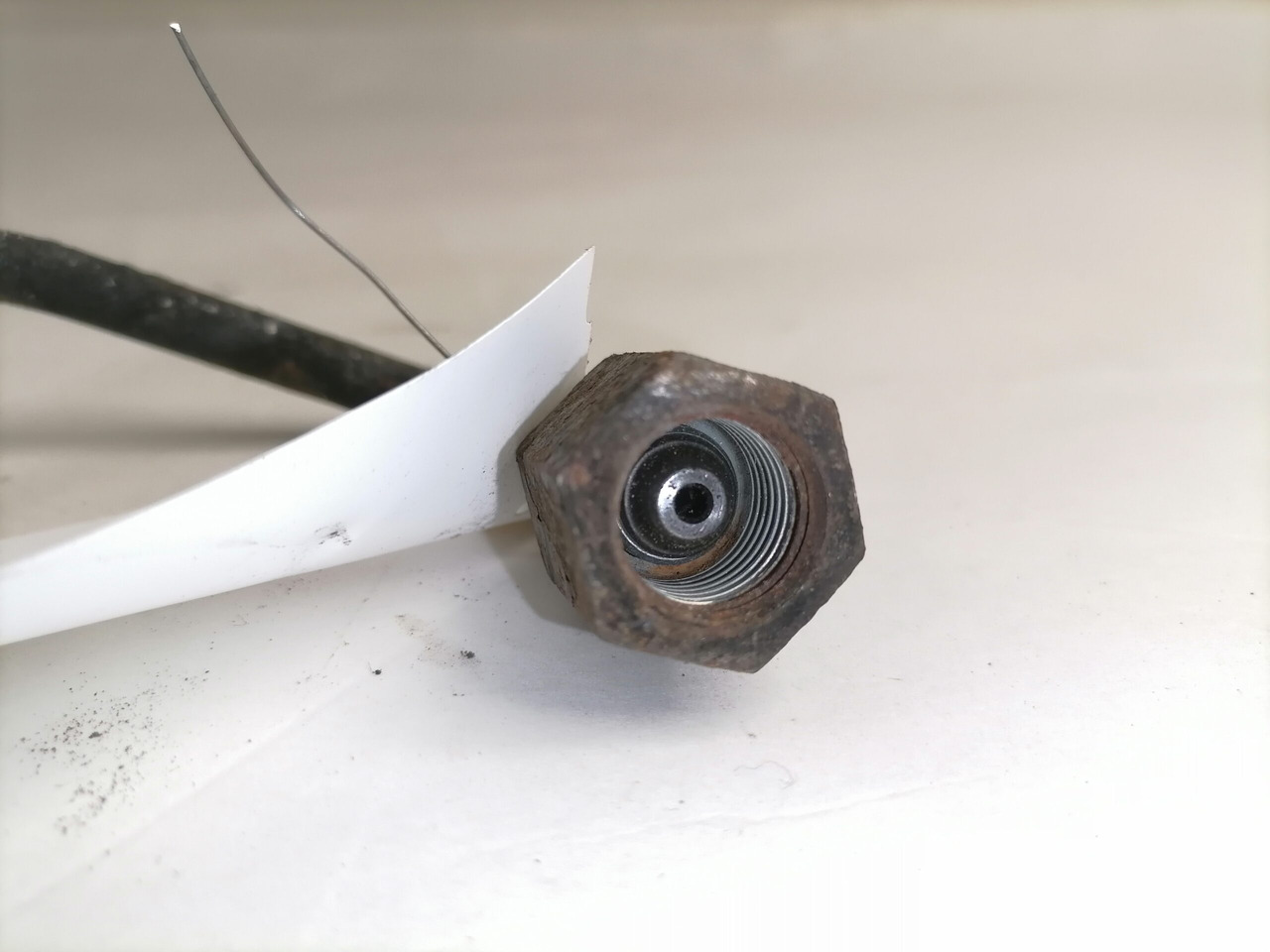 Scania Fuel pipe 1743982 - Procesamiento de combustible para Camión: foto 3 Scania Fuel pipe 1743982 - Procesamiento de combustible para Camión: foto 3