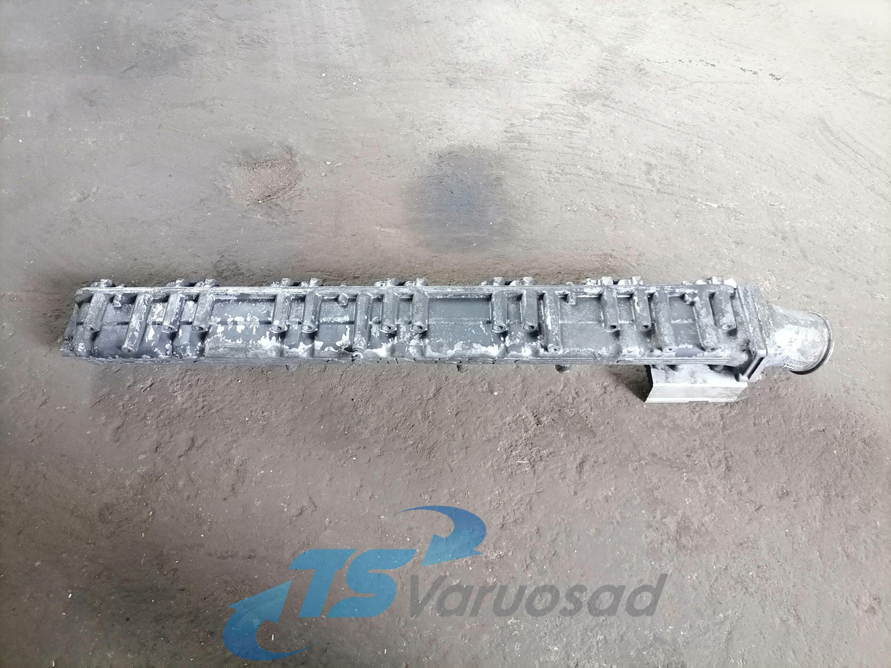 Scania Intake mainfold 1390209 - Colector de admisión para Camión: foto 3 Scania Intake mainfold 1390209 - Colector de admisión para Camión: foto 3