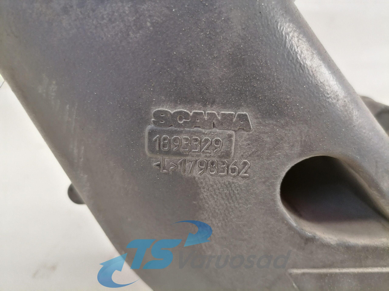 Scania Intake mainfold 1893329 - Colector de admisión para Camión: foto 4 Scania Intake mainfold 1893329 - Colector de admisión para Camión: foto 4