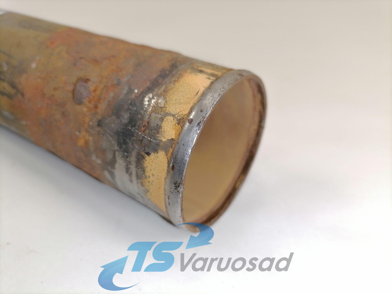 Scania Jahutusvedeliku toru, retarder 1867732 - Sistema de refrigeración para Camión: foto 3 Scania Jahutusvedeliku toru, retarder 1867732 - Sistema de refrigeración para Camión: foto 3