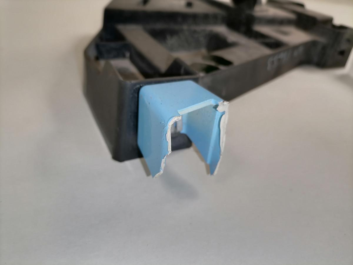 Scania Kabiini tuulesuunaja kandur 2326969 - Aerodinámica/ Spoiler para Camión: foto 2 Scania Kabiini tuulesuunaja kandur 2326969 - Aerodinámica/ Spoiler para Camión: foto 2