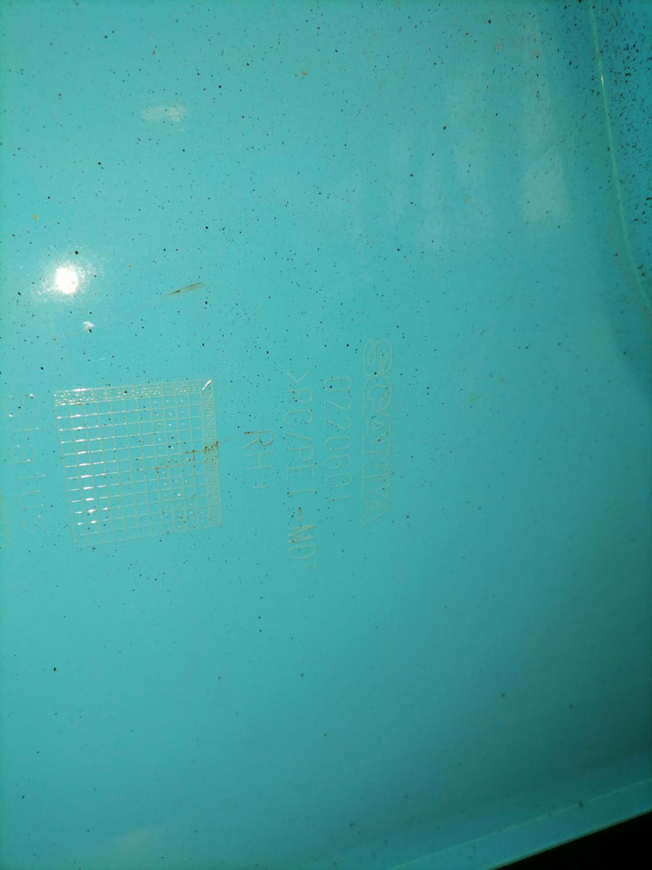 Scania Kabiini tuulesuunaja, parem külg 2978956 - Aerodinámica/ Spoiler para Camión: foto 3 Scania Kabiini tuulesuunaja, parem külg 2978956 - Aerodinámica/ Spoiler para Camión: foto 3