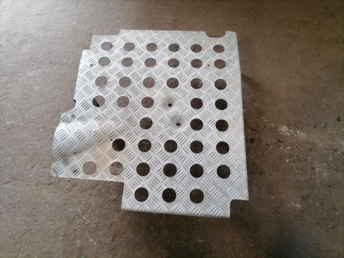 Scania Muffler cover 1783189 - Silenciador para Camión: foto 4 Scania Muffler cover 1783189 - Silenciador para Camión: foto 4