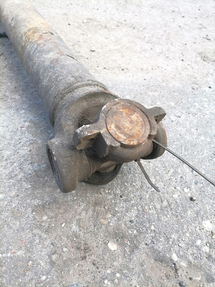 Scania Propeller shaft 1758609 - Árbol de transmisión para Camión: foto 4 Scania Propeller shaft 1758609 - Árbol de transmisión para Camión: foto 4