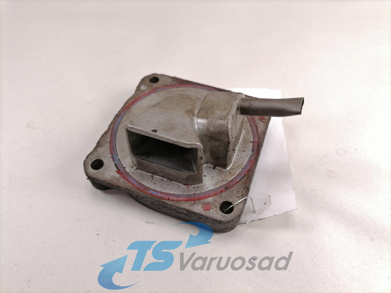 Scania Rear axel oil filter holder 1878844 - Eje y piezas para Camión: foto 3 Scania Rear axel oil filter holder 1878844 - Eje y piezas para Camión: foto 3