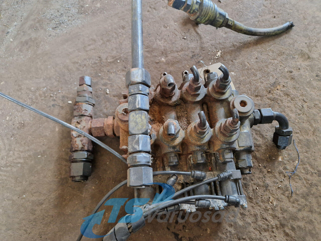 Universaalne Hydraulic control - Hidráulica para Camión: foto 3 Universaalne Hydraulic control - Hidráulica para Camión: foto 3