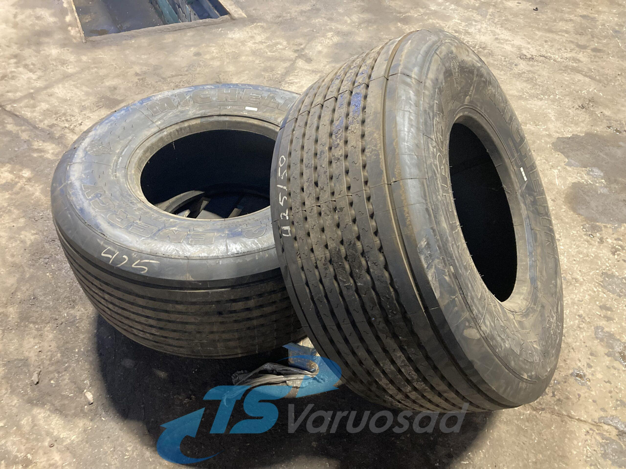 Universaalne Michelin 425/55R19,5 42555R195 - Neumáticos y llantas para Camión: foto 2 Universaalne Michelin 425/55R19,5 42555R195 - Neumáticos y llantas para Camión: foto 2