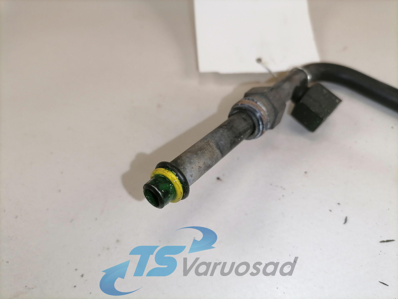Volvo A/C pipe 20398146 - Calefacción/ Ventilación para Camión: foto 5 Volvo A/C pipe 20398146 - Calefacción/ Ventilación para Camión: foto 5