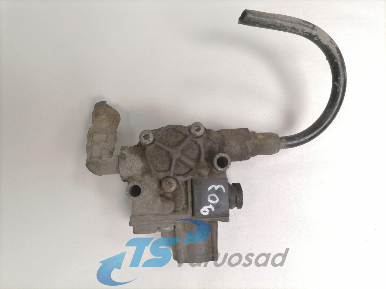 Volvo ABS brake valve 20516342 - Válvula de freno para Camión: foto 1 Volvo ABS brake valve 20516342 - Válvula de freno para Camión: foto 1