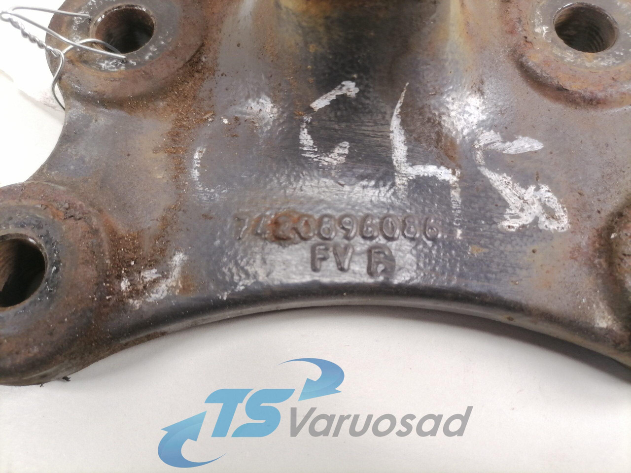 Volvo Ahock absorber mounting 20896086 - Suspensión para Camión: foto 4 Volvo Ahock absorber mounting 20896086 - Suspensión para Camión: foto 4