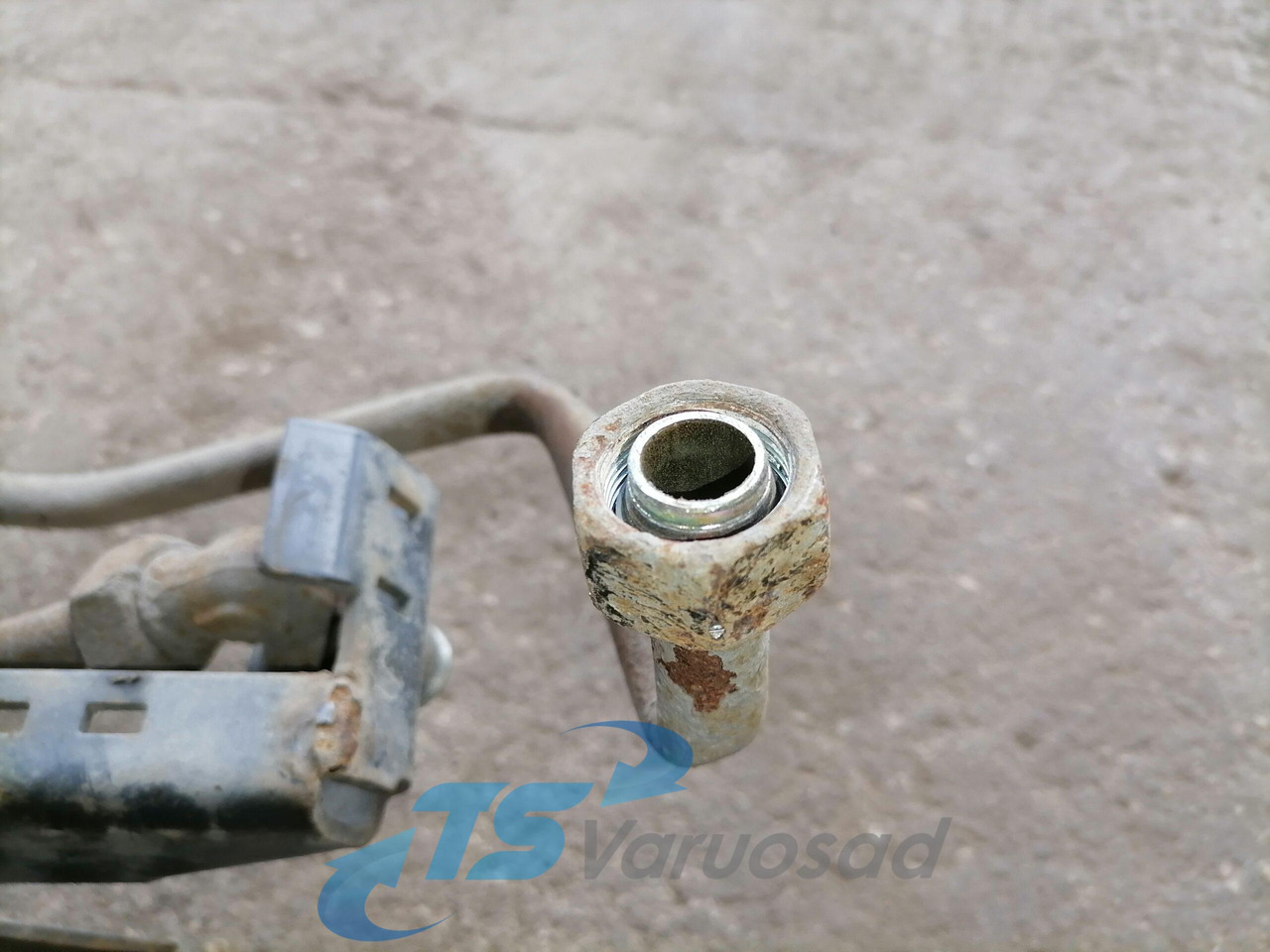 Volvo Battery box 82242391 - Acumulador para Camión: foto 5 Volvo Battery box 82242391 - Acumulador para Camión: foto 5