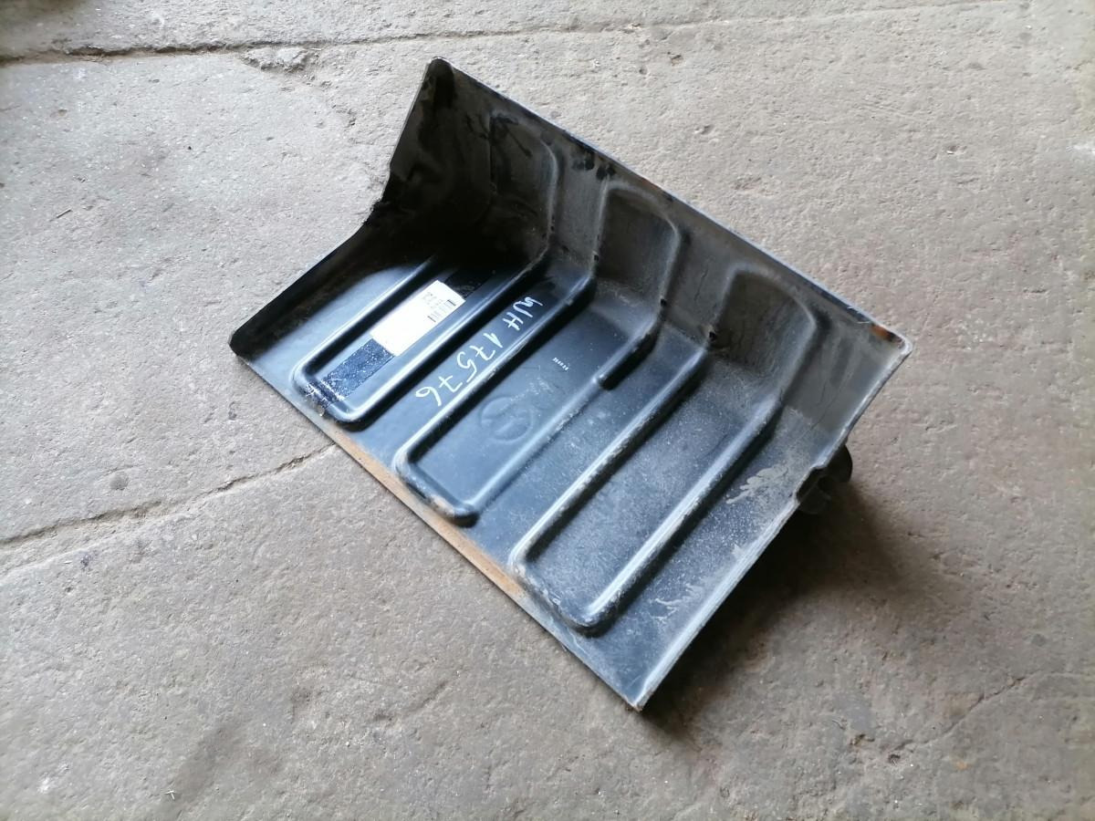 Volvo Battery cover 20947987 - Acumulador para Camión: foto 4 Volvo Battery cover 20947987 - Acumulador para Camión: foto 4