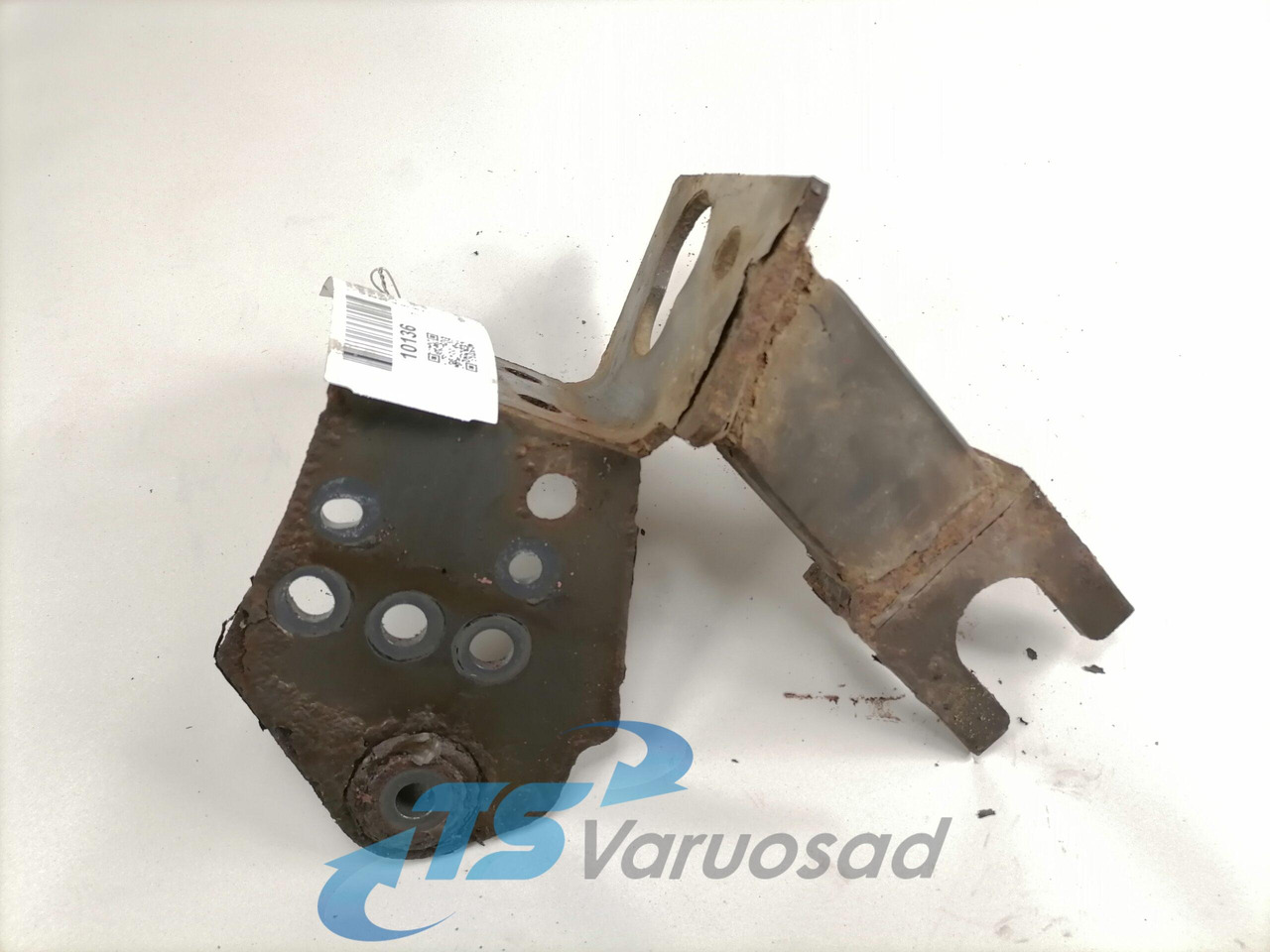 Volvo Bumper bracket 20499243 - Parachoques para Camión: foto 2 Volvo Bumper bracket 20499243 - Parachoques para Camión: foto 2