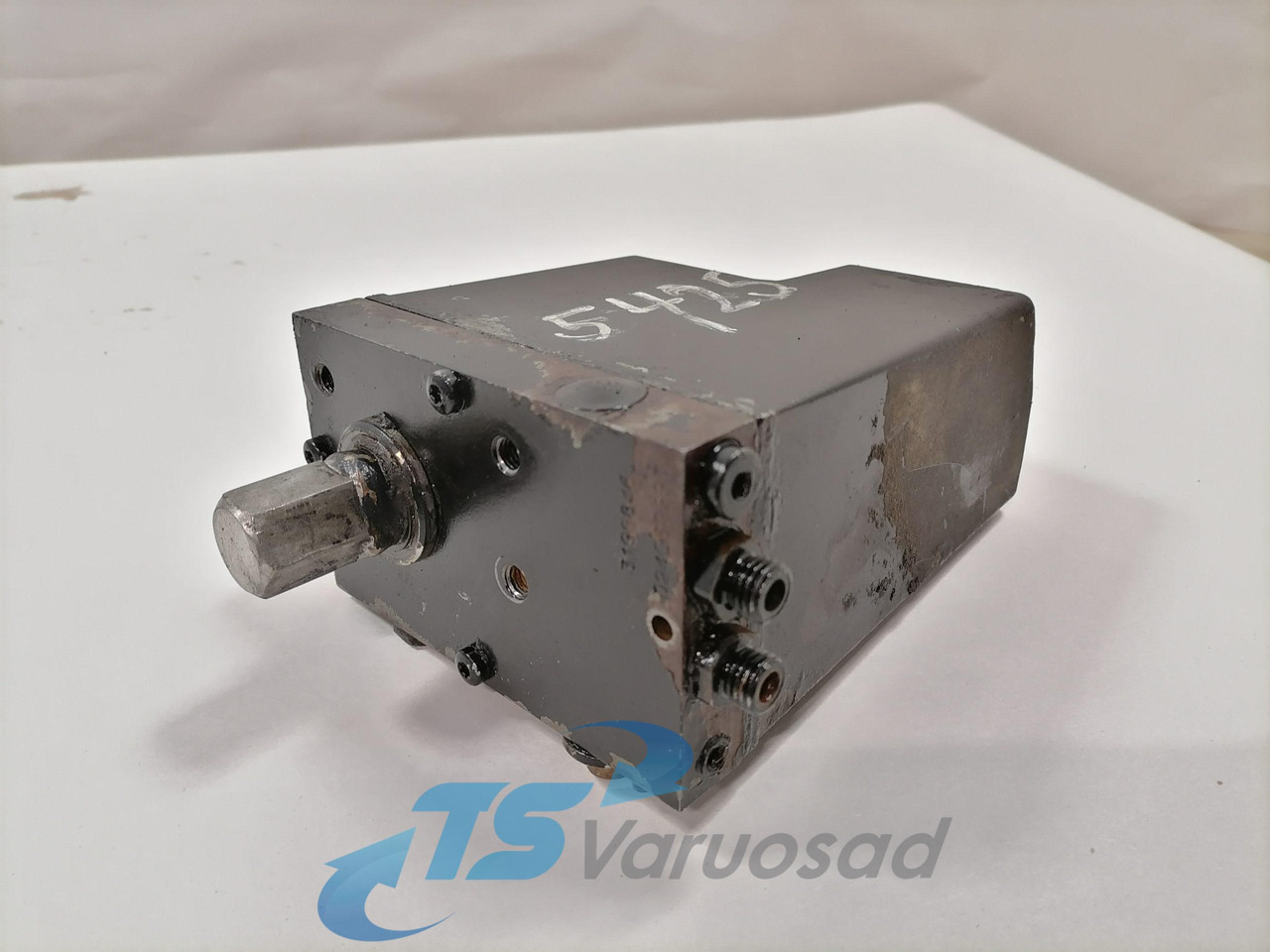 Volvo Cab tilting pump 3198846 - Suspensión de cabina para Camión: foto 2 Volvo Cab tilting pump 3198846 - Suspensión de cabina para Camión: foto 2
