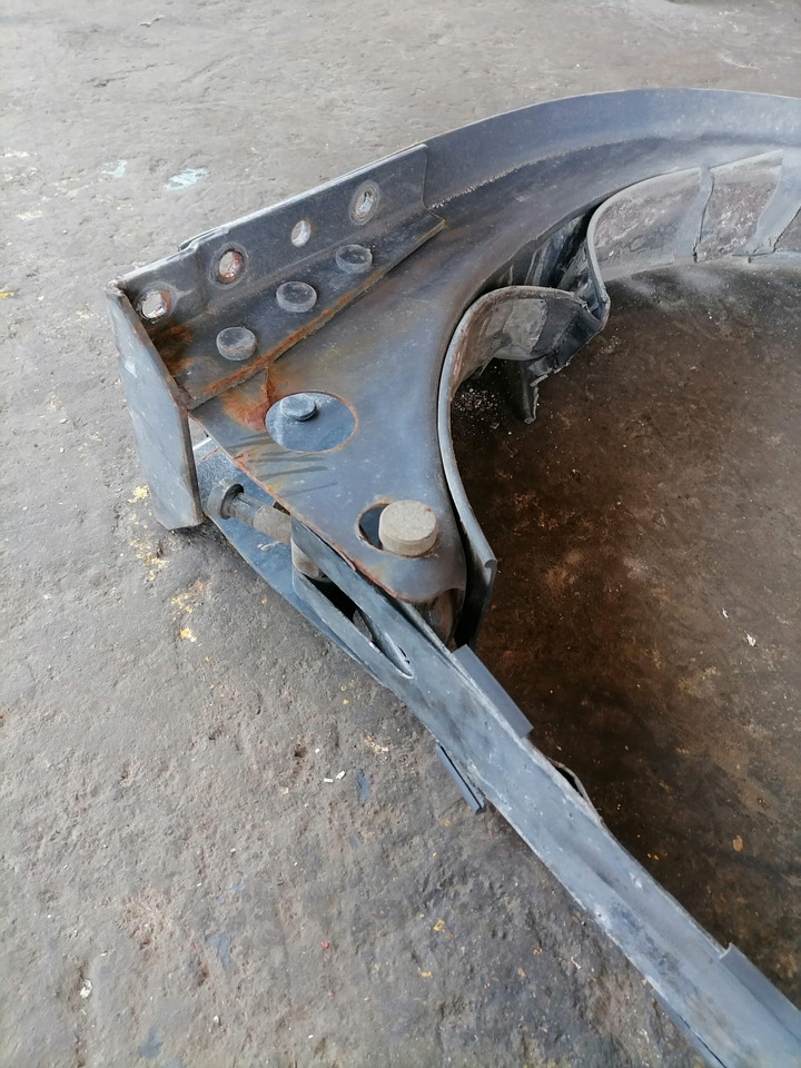 Volvo Kütusepaagi kandur, Volvo 20526488 - Depósito de combustible para Camión: foto 4 Volvo Kütusepaagi kandur, Volvo 20526488 - Depósito de combustible para Camión: foto 4