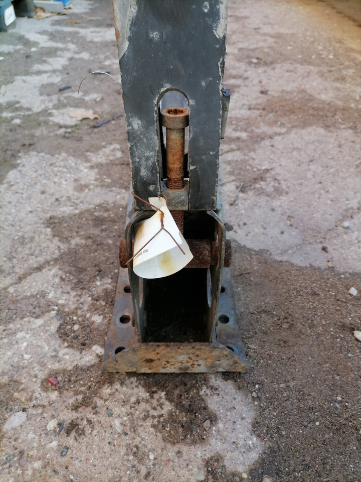 Volvo Kütusepaagi kandur, Volvo 20721537 - Depósito de combustible para Camión: foto 5 Volvo Kütusepaagi kandur, Volvo 20721537 - Depósito de combustible para Camión: foto 5