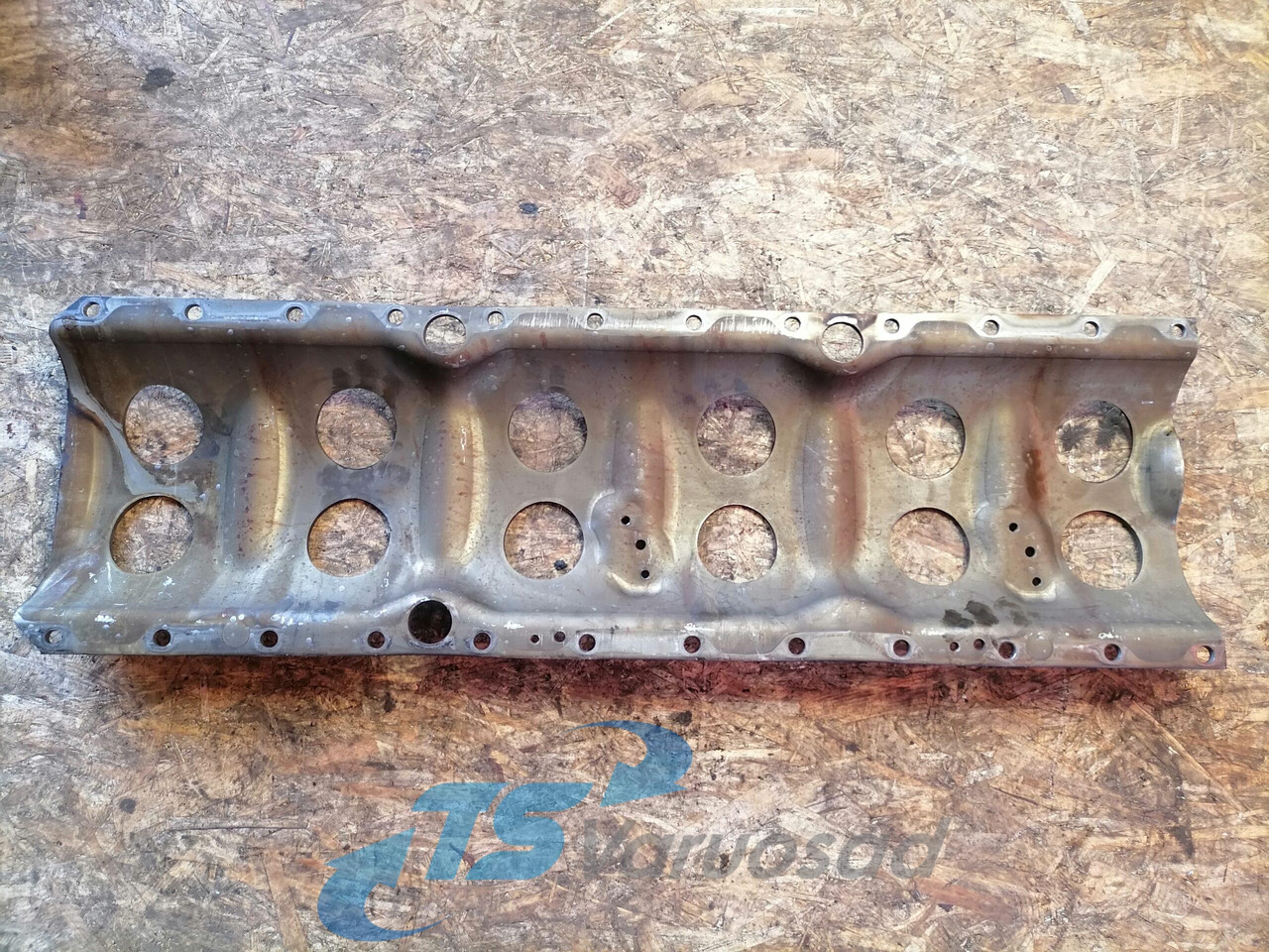 Volvo Ladder frame 21644620 - Cárter de aceite para Camión: foto 2 Volvo Ladder frame 21644620 - Cárter de aceite para Camión: foto 2