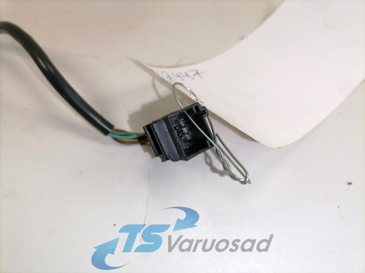 Volvo Lüliti, pardakompuuter 7420822232 - Sistema eléctrico para Camión: foto 4 Volvo Lüliti, pardakompuuter 7420822232 - Sistema eléctrico para Camión: foto 4