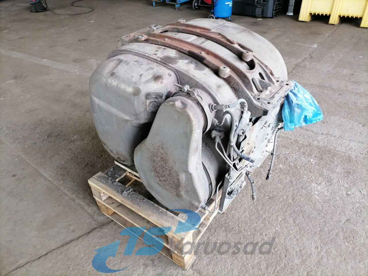 Volvo Muffler 21364822 - Silenciador para Camión: foto 4 Volvo Muffler 21364822 - Silenciador para Camión: foto 4