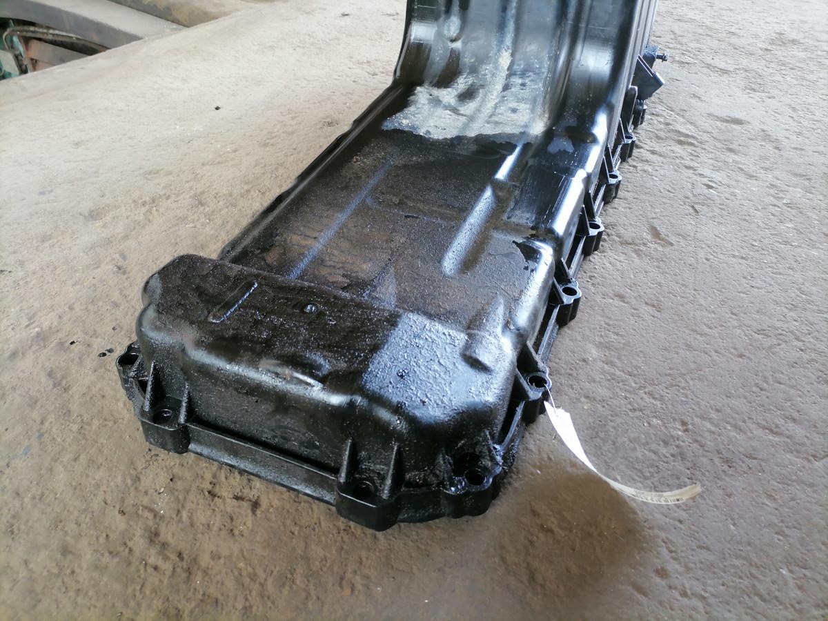 Volvo Oil sump 20720870 - Cárter de aceite para Camión: foto 3 Volvo Oil sump 20720870 - Cárter de aceite para Camión: foto 3