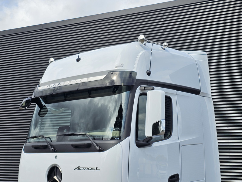 Mercedes-Benz ACTROS 2548 / GIGASPACE / 6X2/4 / !! NEW !! / PTO - Cabeza tractora: foto 5 Mercedes-Benz ACTROS 2548 / GIGASPACE / 6X2/4 / !! NEW !! / PTO - Cabeza tractora: foto 5
