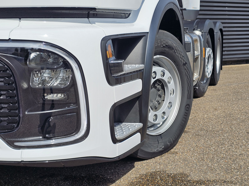 Mercedes-Benz ACTROS 2548 / GIGASPACE / 6X2/4 / !! NEW !! / PTO - Cabeza tractora: foto 2 Mercedes-Benz ACTROS 2548 / GIGASPACE / 6X2/4 / !! NEW !! / PTO - Cabeza tractora: foto 2