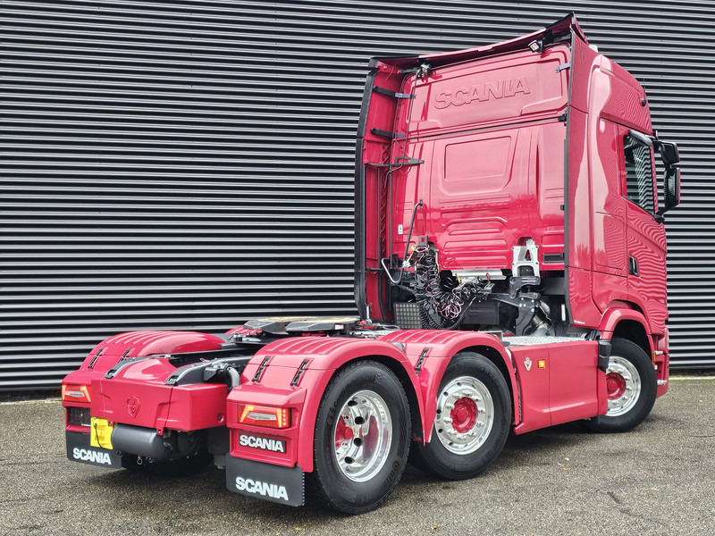 Scania S660 V8 6x2/4 / RETARDER / HYDRAULIC / FULL AIR - Cabeza tractora: foto 3 Scania S660 V8 6x2/4 / RETARDER / HYDRAULIC / FULL AIR - Cabeza tractora: foto 3