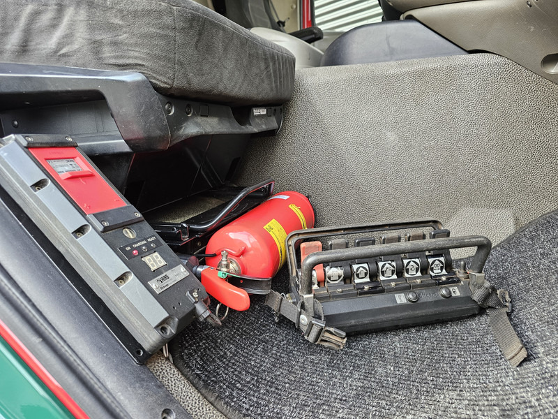 Leasing de DAF CF 85.410 6x2 / HIAB 35 t/m crane / kran + REMOTE DAF CF 85.410 6x2 / HIAB 35 t/m crane / kran + REMOTE: foto 7