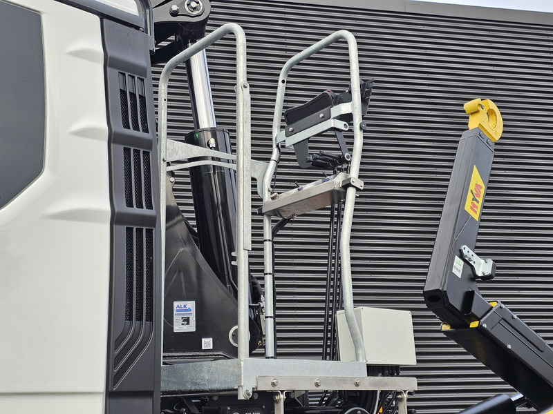 Leasing de MAN TGS 35.470 8x4 / HMF 2243 Z KRAAN + HAAKARM MAN TGS 35.470 8x4 / HMF 2243 Z KRAAN + HAAKARM: foto 16 Leasing de MAN TGS 35.470 8x4 / HMF 2243 Z KRAAN + HAAKARM MAN TGS 35.470 8x4 / HMF 2243 Z KRAAN + HAAKARM: foto 16