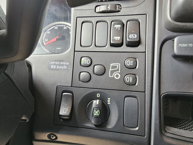 Camión grúa Scania P320 4x2 / PALFINGER 14TM / CRANE/KRAN/GRUE: foto 15 Camión grúa Scania P320 4x2 / PALFINGER 14TM / CRANE/KRAN/GRUE: foto 15