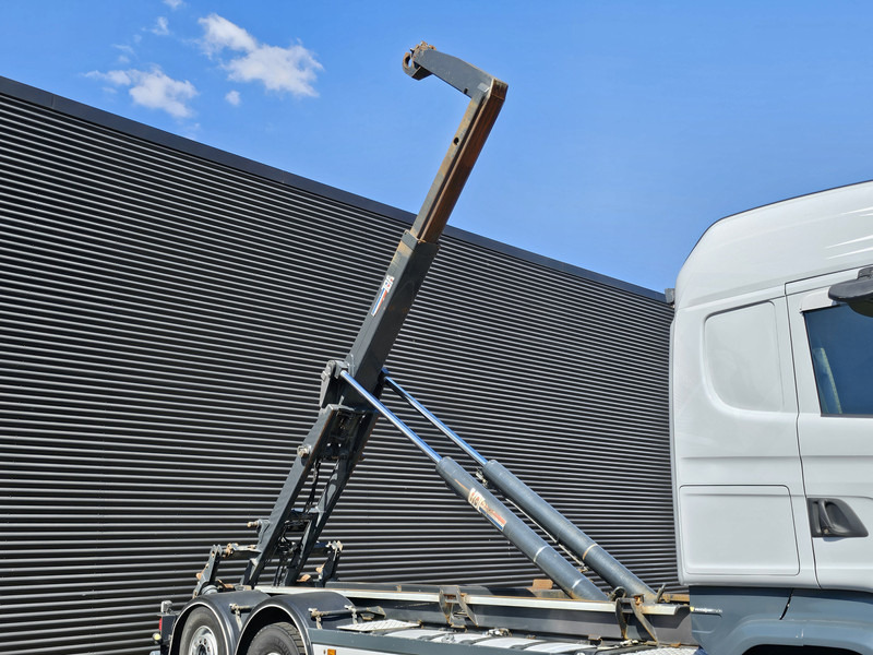 Scania R450 6x2*4 / VDL HOOKLIFT / EURO 6 - Camión multibasculante: foto 4 Scania R450 6x2*4 / VDL HOOKLIFT / EURO 6 - Camión multibasculante: foto 4